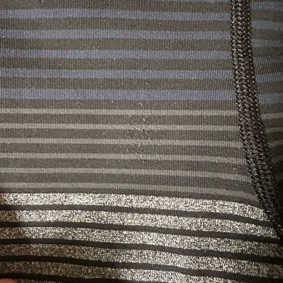 Lululemon Om stripe speed tight - size 4 - Picture 7 of 7